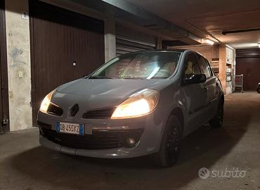 Renault Clio III 1.5 DCI