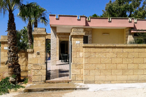 Villa indipendente a 700 MT dal mare