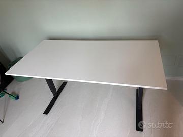 Scrivania IKEA Trotten regolabile 160x80