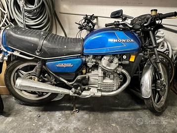Honda CX500 bicilindrica