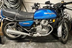 Honda CX500 bicilindrica