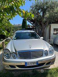 Auto funebre Mercedes Classe E - W211