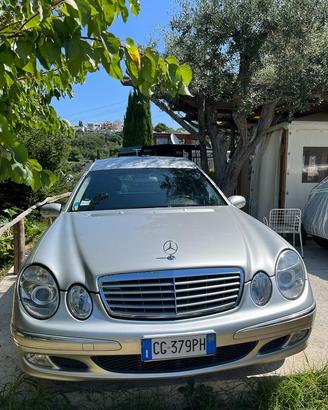Auto funebre Mercedes Classe E - W211