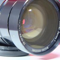 Vivitar Serie 1 28-90 f.2,8 per contax yashica