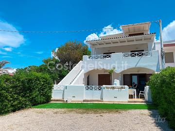 Appartamenti Fronte Mare a Torre San Giovanni