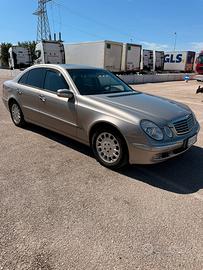 Mercedes E220 Elegance w211