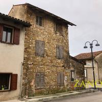 Casa accostata - Mossa