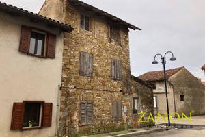 Casa accostata - Mossa