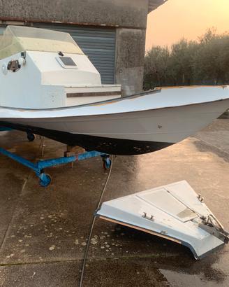 Scafo gommone 750