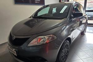 Lancia Ypsilon 1.2 69 CV 5 porte S&S Gold
