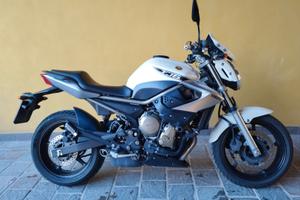 Yamaha XJ6 del 2010