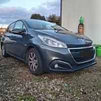 Peugeot 208 1600 75 cv prezzo 6000euro