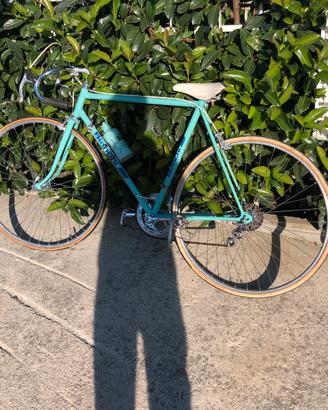 Bicicletta bianchi