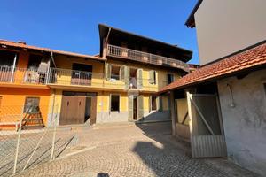 CASA DI CORTE A BALANGERO
