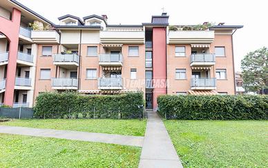 splendido bilocale con terrazzino e box