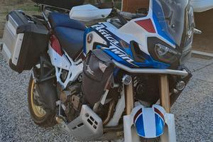 AFRICA TWIN 30TH ADVENTURE SPORT DCT