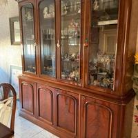 SALA DA PRANZO IN PIUMA DI MOGANO