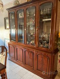 SALA DA PRANZO IN PIUMA DI MOGANO