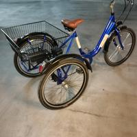 triciclo a batteria per adulti