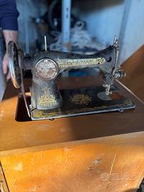 Macchina da cucire single anni 50/60
