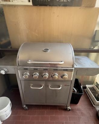 Barbecue da esterno. Broil-master