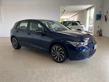 Volkswagen Golf 1.0 eTSI EVO DSG Life Cerchi17 Luc