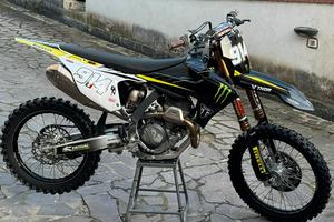 TRIUMPH TF250X