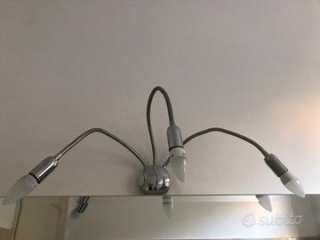 Applique a tre bracci design moderna