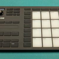Native Instruments Maschine Mikro MK3 + Decksaver