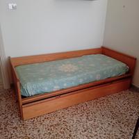 Letto singolo a divano in legno con 2 letto 
