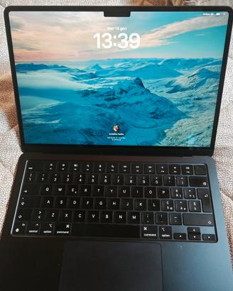 MacBook Air 13" M3 2024 – Come nuovo