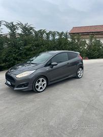 Ford fiesta mk7.5 st line
