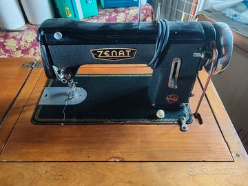 macchina da cucire Zenat con mobiletto 
