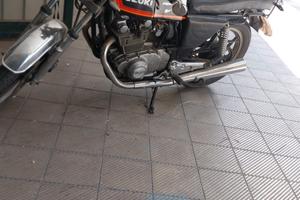 Moto Suzuki cilindrata 450 cc