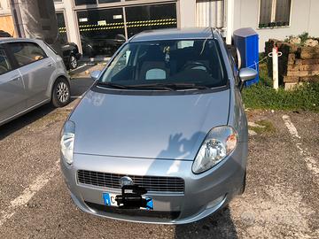 Fiat punto Gpl TENUTA BENE