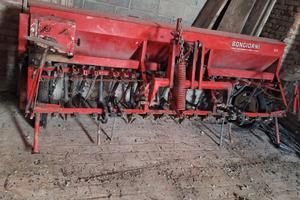 seminatrice/sarchiatrice/ estirpat./ erpice/aratro