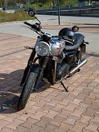 Triumph street twin 900 - 2016