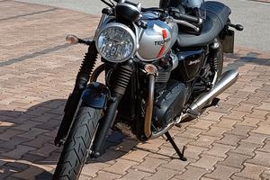 Triumph street twin 900 - 2016