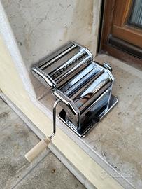 macchina per lasagne fettuccine  pappardelle  tira