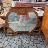 Specchio con cornice il legno