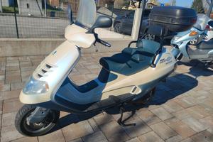 Piaggio Super Hexagon 250