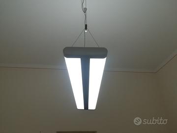 Lampada a neon da soffitto