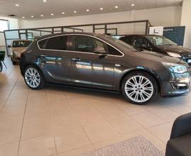 Opel Astra 1.4 Turbo 140CV 5 porte Cosmo