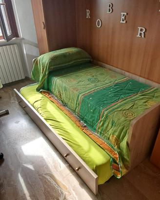 armadio a ponte con due letti e scrivania