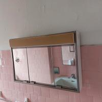 Specchio contenitore + mensolina