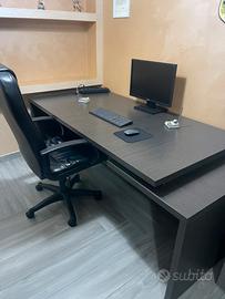 Mobili studio completo.