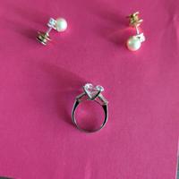 Anello d'argento e altri oggetti in argento 