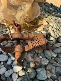 antica morsa da fabbro