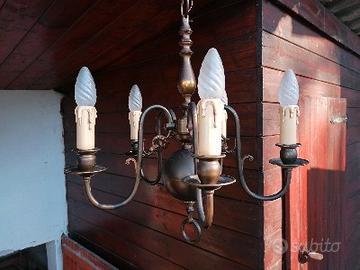 Lampadario vintage in metallo brunito a 6 bracci