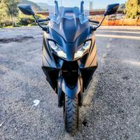 Yamaha TMax 560